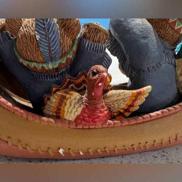 Teddy Bear Tales Thanksgiving Figurine, 2 Indian Bears In Canoe w/ Turkey - Picture 7 of 8